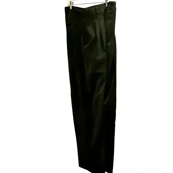Men’s 2 Piece Leisure Suit. Black PantsMatching Black Jacket. Stylish Easy